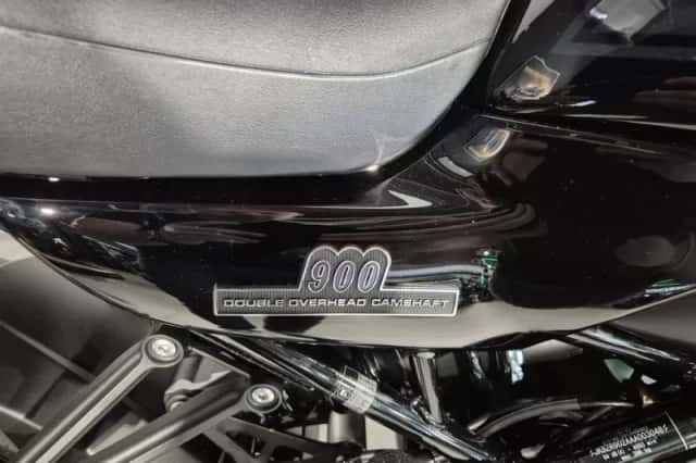 Kawasaki Z900RS (2026) thumbnail 6