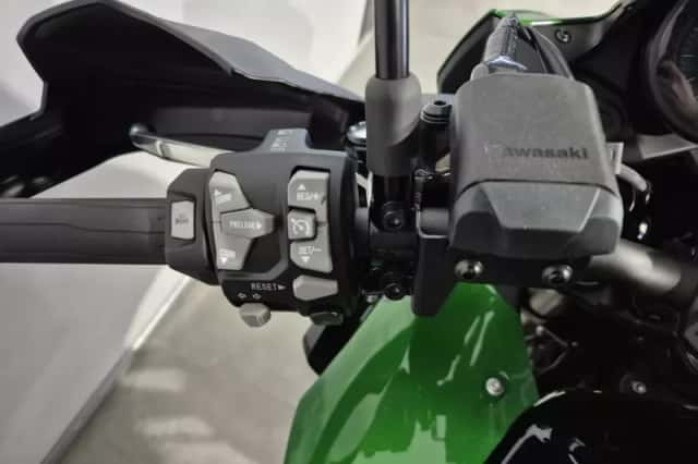 Kawasaki Versys 1100 SE (2026) thumbnail 6