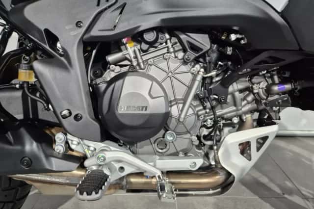 Ducati DesertX (2026) thumbnail 4