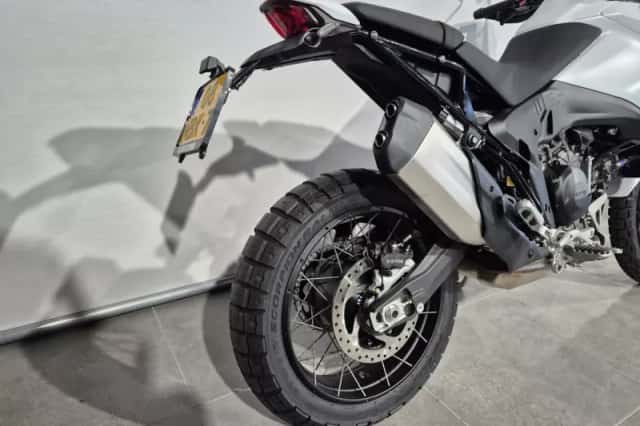 Ducati DesertX (2026) thumbnail 5