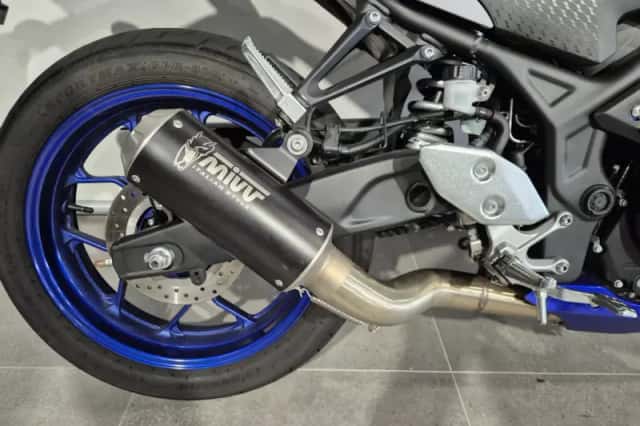 Yamaha YZF-R3 (2022) thumbnail 5