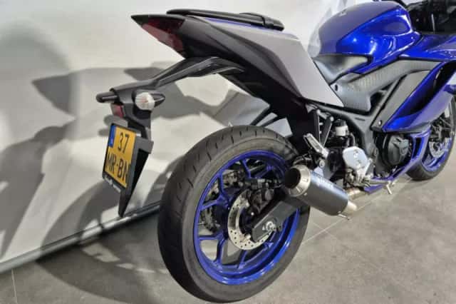 Yamaha YZF-R3 (2022) thumbnail 6