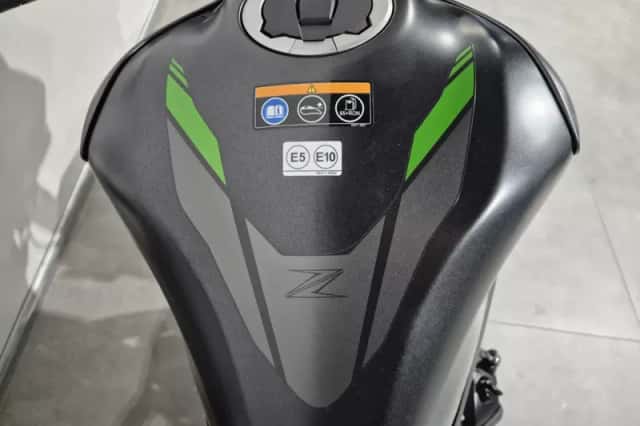 Kawasaki Z 900 se (2026) thumbnail 6