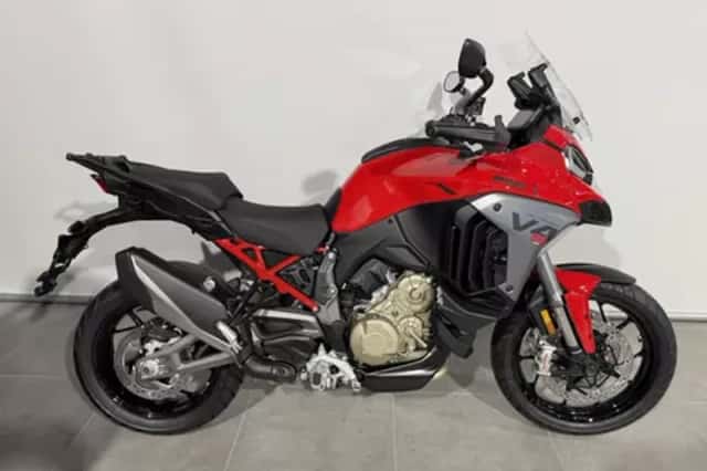 Kawasaki Z900 (2026) thumbnail 1