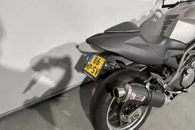 Cagiva V Raptor 1000 (2009) thumbnail 2
