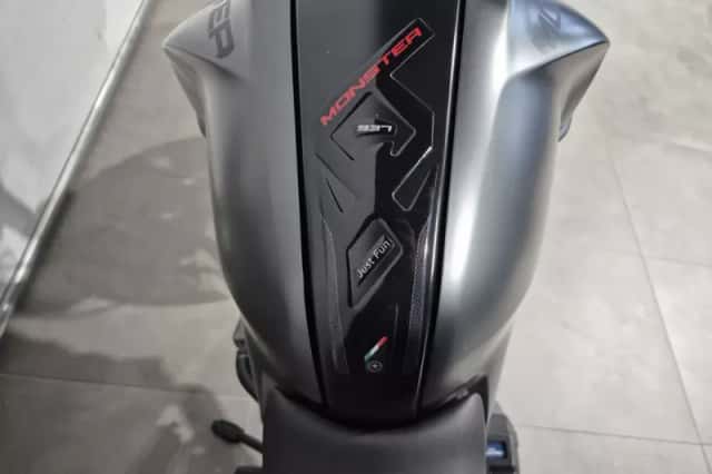 Ducati Monster (2021) thumbnail 6