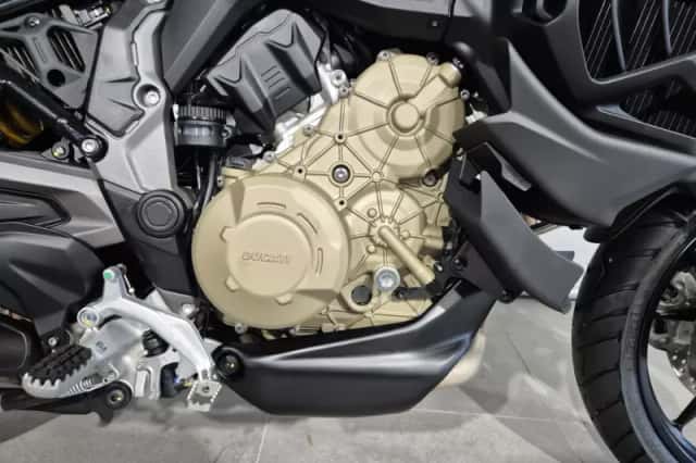 Ducati Multistrada V4S (2026) thumbnail 4