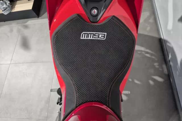 Ducati Panigale V2 (2026) thumbnail 6