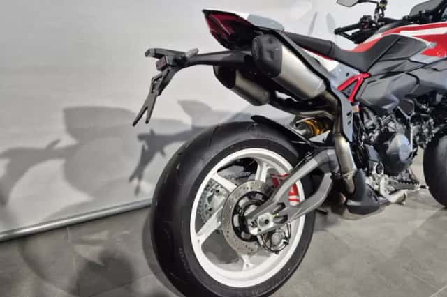 Ducati Hypermotard V2 SP (2026) thumbnail 6