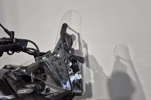 Yamaha Tenere 700 WORLD RAID (2025) thumbnail 2