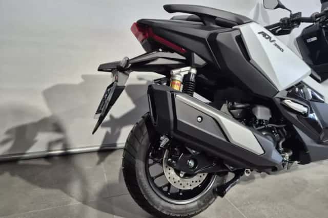 Honda Adv 350 (2026) thumbnail 5