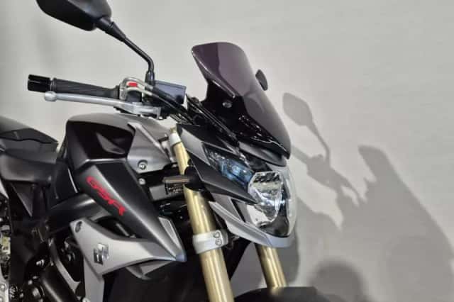 Suzuki GSR750 (2014) thumbnail 2