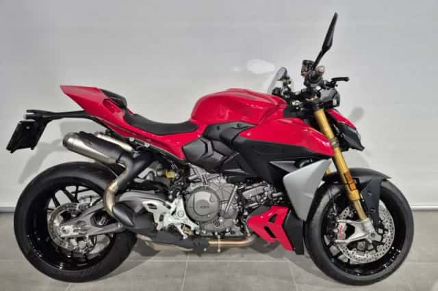 Ducati Streetfighter V2 (2026) thumbnail 1