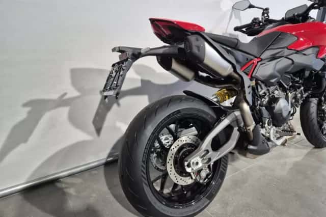 Ducati Hypermotard V2 (2026) thumbnail 5