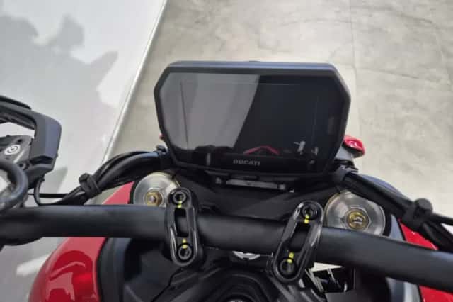 Ducati Hypermotard V2 (2026) thumbnail 6