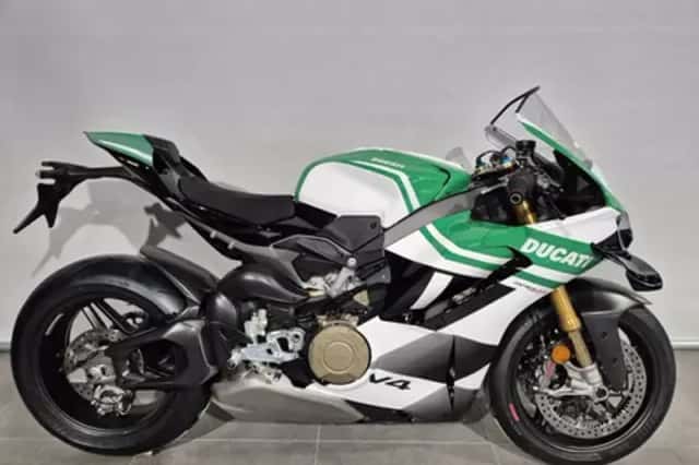 Yamaha Xmax 300 Iron MAX (2019) thumbnail 1
