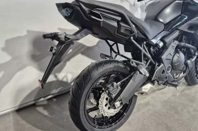 Kawasaki Versys 650 (2026) thumbnail 5