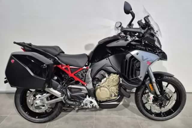 Kawasaki Z900 (2026) thumbnail 1