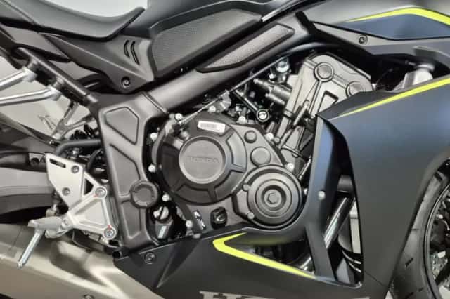 Honda CBR650R (2026) thumbnail 3