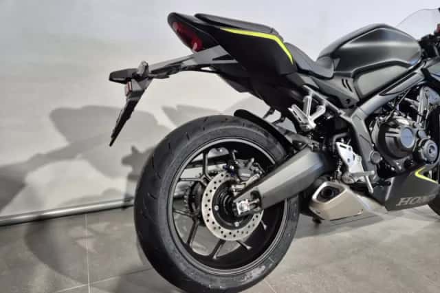 Honda CBR650R (2026) thumbnail 4