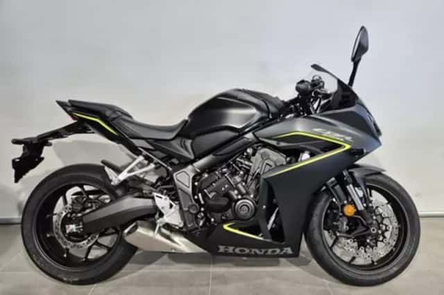 Honda CB125R (2022) thumbnail 3