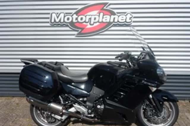 KAWASAKI 1400 GTR (2008) thumbnail 1
