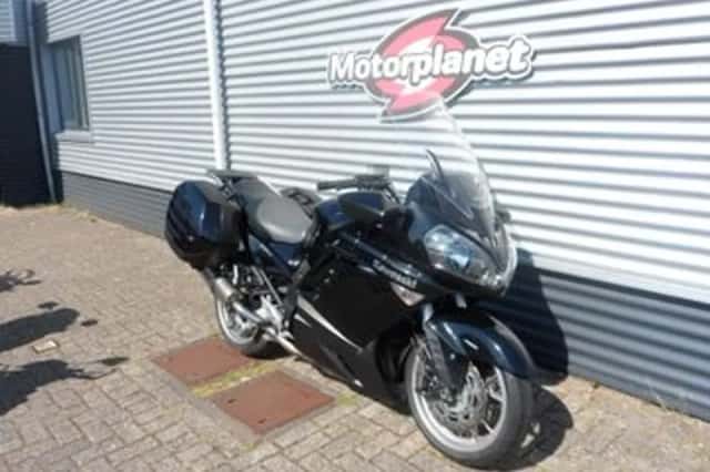 KAWASAKI 1400 GTR (2008) thumbnail 3