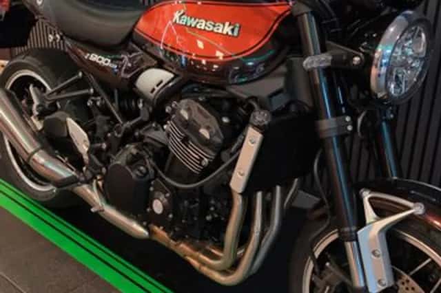 Kawasaki Z900RS (2018) thumbnail 6