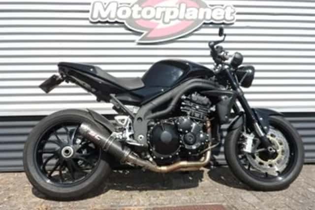 TRIUMPH SPEED TRIPLE (2010) thumbnail 1