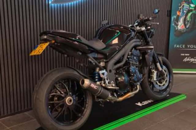 Triumph Speed Triple (2010) thumbnail 4