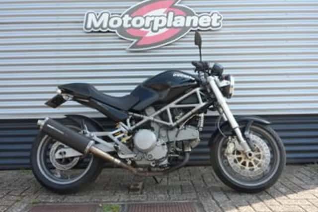 DUCATI MONSTER 800 (2004) thumbnail 1