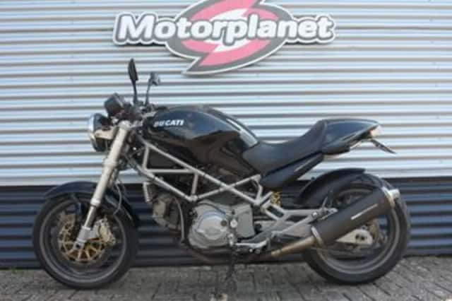 DUCATI MONSTER 800 (2004) thumbnail 2