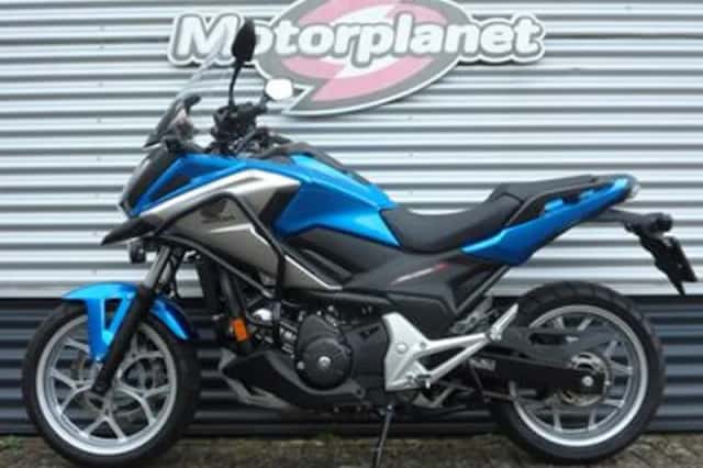 Honda NC 750 X DCT C-ABS (2017) thumbnail 2