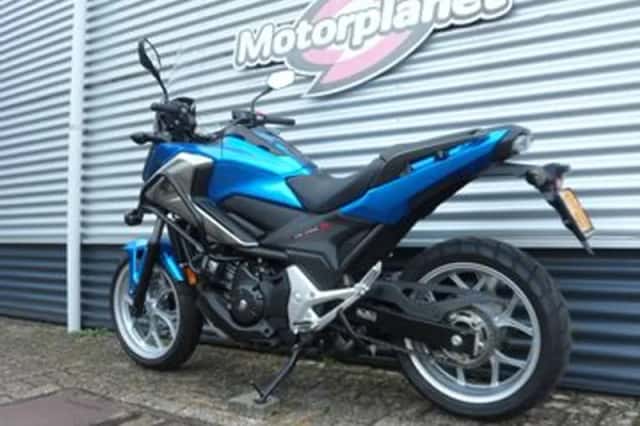 Honda NC 750 X DCT C-ABS (2017) thumbnail 4
