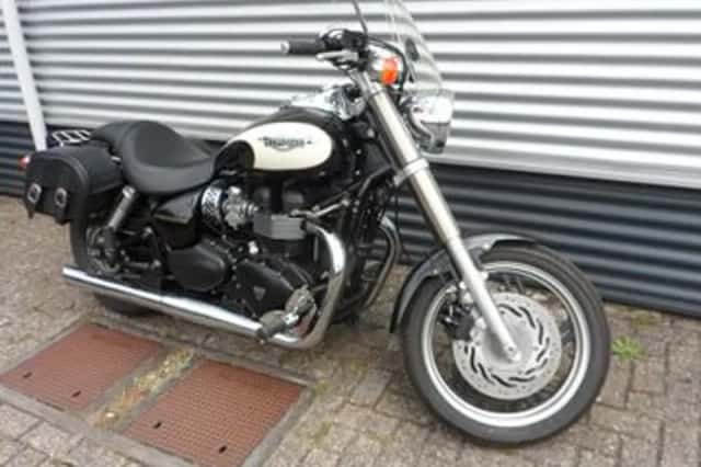 TRIUMPH SPEEDMASTER (2010) thumbnail 3