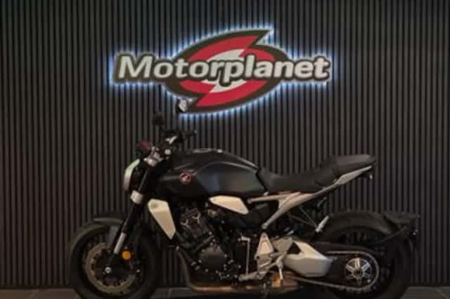 Honda CB1000R (2022) thumbnail 2