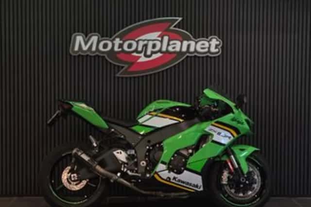 Kawasaki Ninja ZX-10R (2025) thumbnail 1