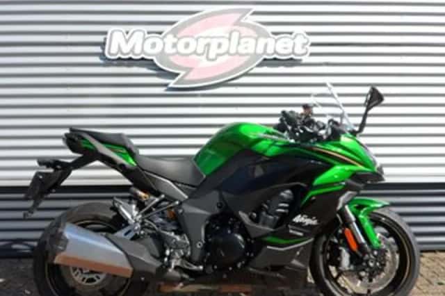KAWASAKI NINJA 1100 SX SE (2025) thumbnail 1