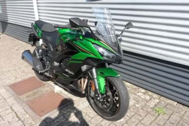 KAWASAKI NINJA 1100 SX SE (2025) thumbnail 3