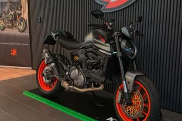 Ducati Monster (2021) thumbnail 3