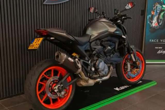 Ducati Monster (2021) thumbnail 4