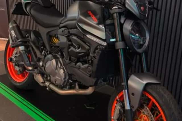 Ducati Monster (2021) thumbnail 6