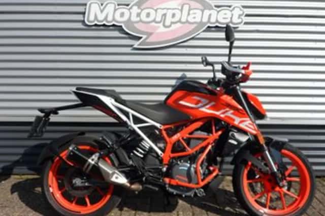 KTM 390 DUKE (2020) thumbnail 1