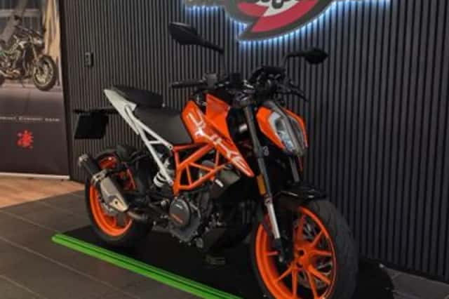 KTM 390 Duke (2020) thumbnail 3