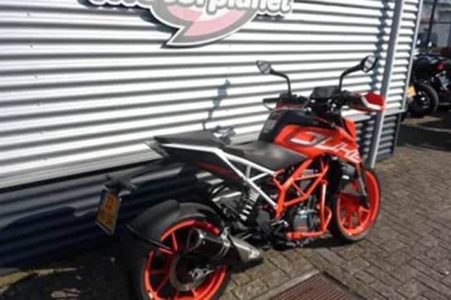 KTM 390 DUKE (2020) thumbnail 4