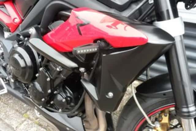 Triumph Street Triple R (2017) thumbnail 6