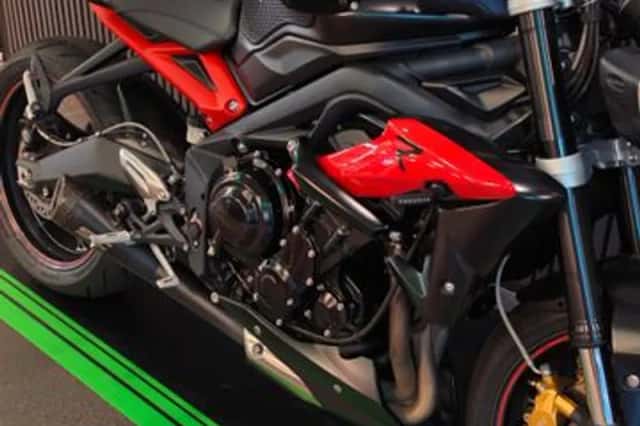 Triumph Street Triple R (2017) thumbnail 6