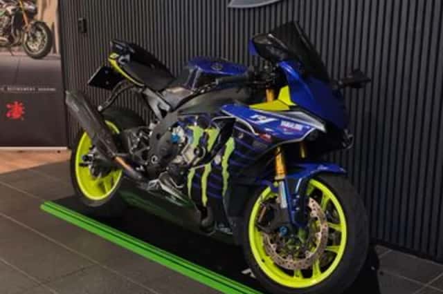 Yamaha YZF-R1 (2017) thumbnail 4