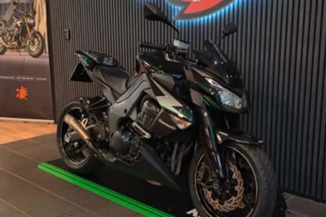 Kawasaki Z1000 (2013) thumbnail 3