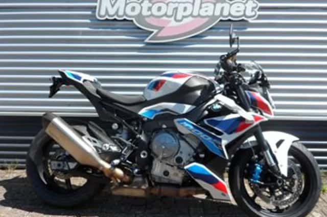BMW M 1000 R (2023) thumbnail 1